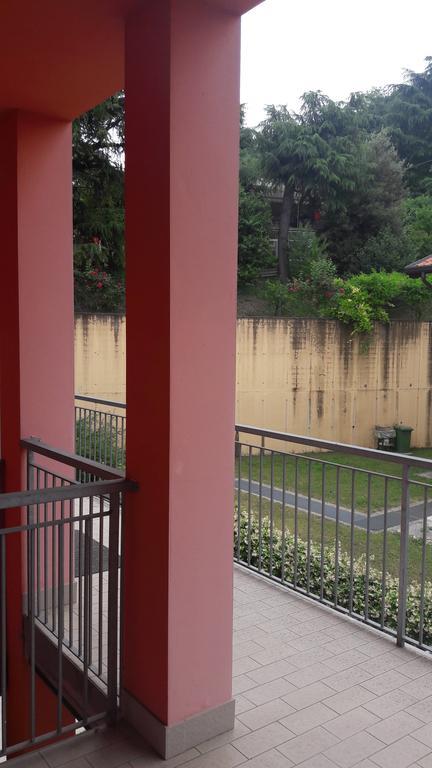 Casa Lavoro Vancanza Lejlighed Castelnuovo del Garda Eksteriør billede