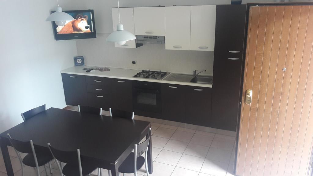 Casa Lavoro Vancanza Lejlighed Castelnuovo del Garda Eksteriør billede
