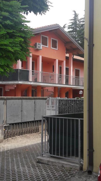 Casa Lavoro Vancanza Lejlighed Castelnuovo del Garda Eksteriør billede