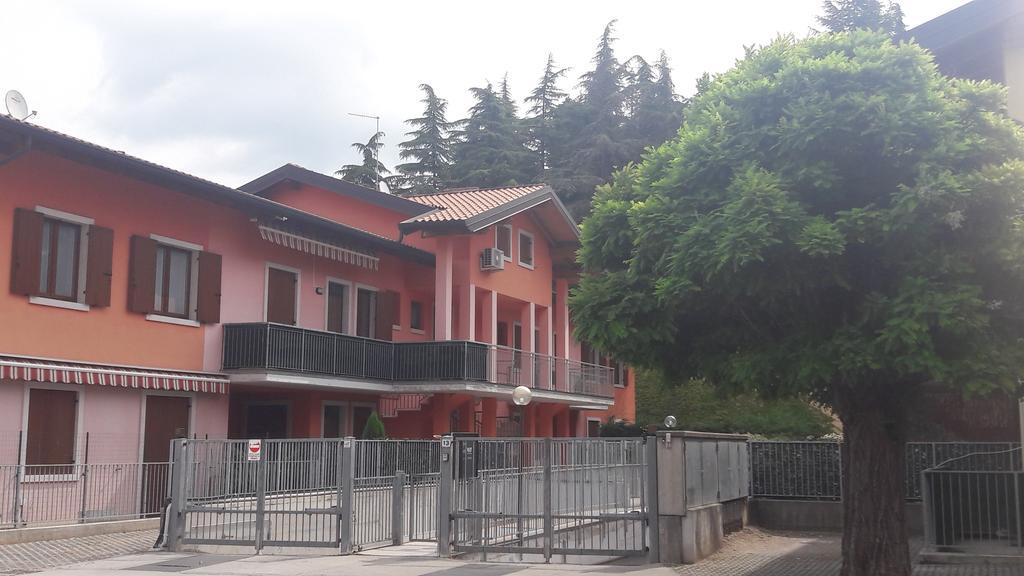 Casa Lavoro Vancanza Lejlighed Castelnuovo del Garda Eksteriør billede